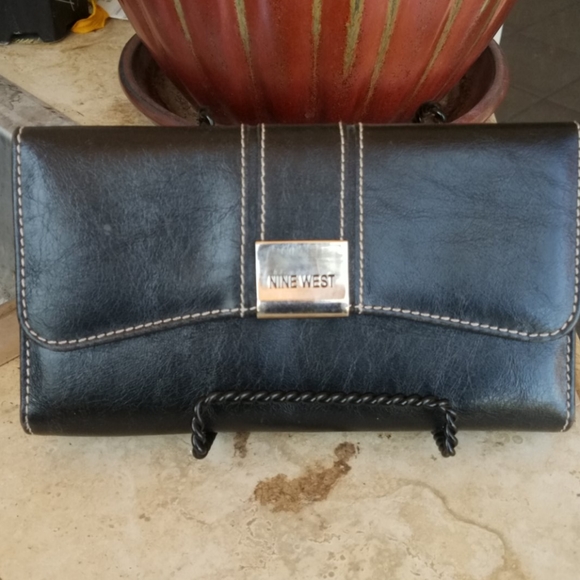 Nine West Wallet - Picture 1 of 4